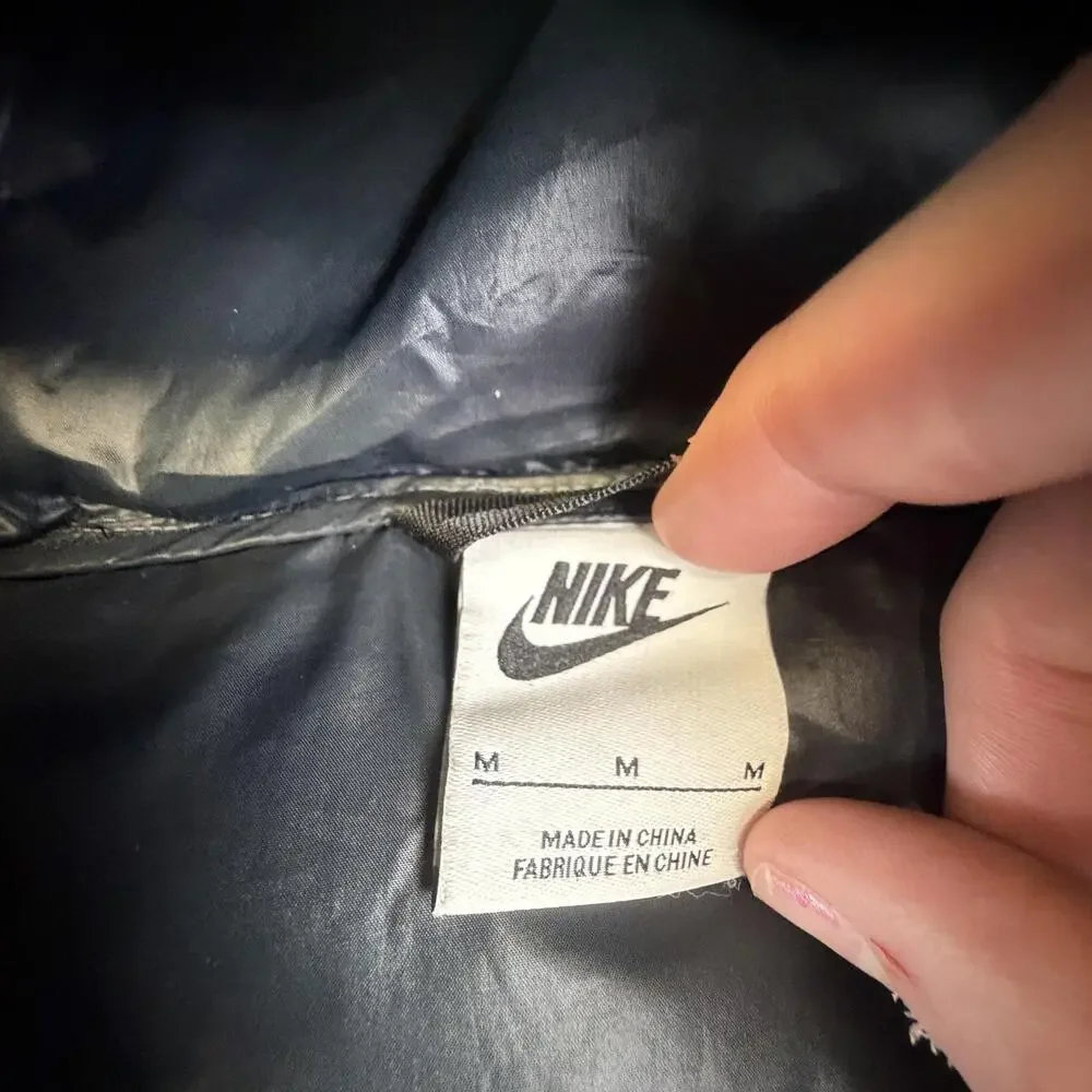 Nike girls medium